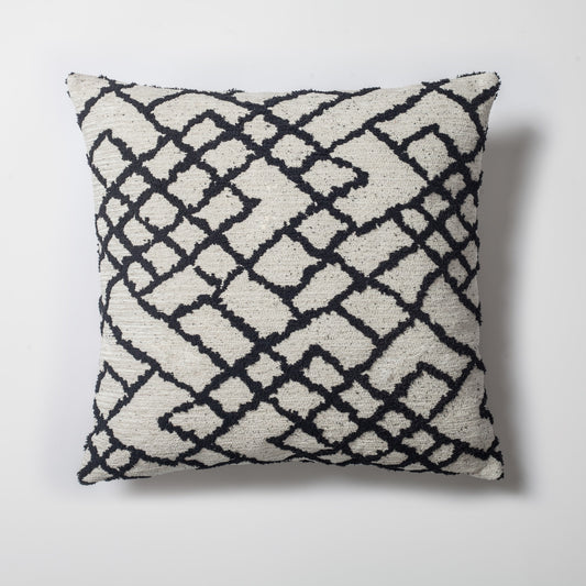 Maya  - Etnik Kilim Desenli Kırlent 50x50 - Siyah & Beyaz Kırlent