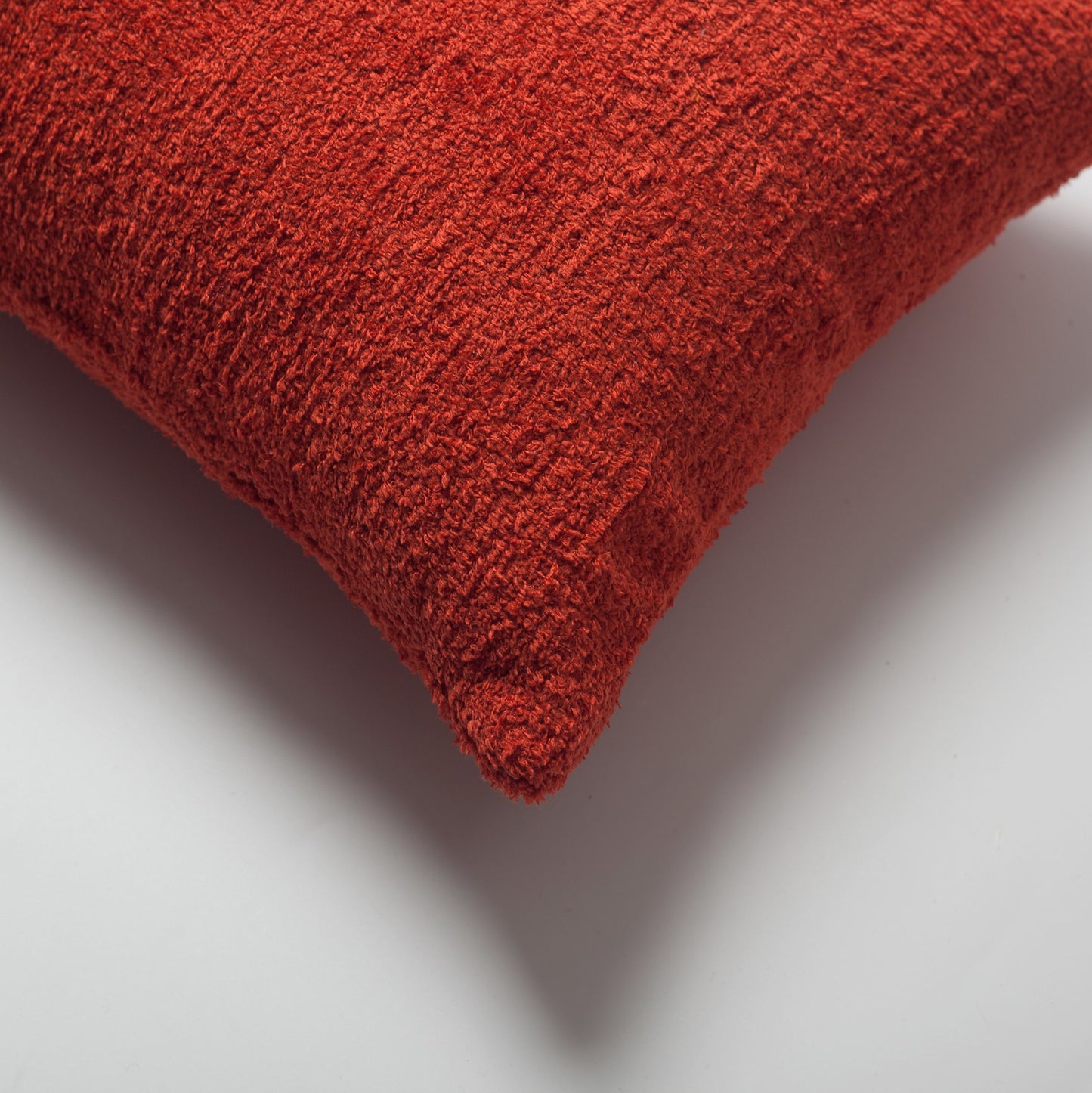 Cozy - Sheepskin Dokulu Tüylü Kırlent 35x70 - Kırmızı