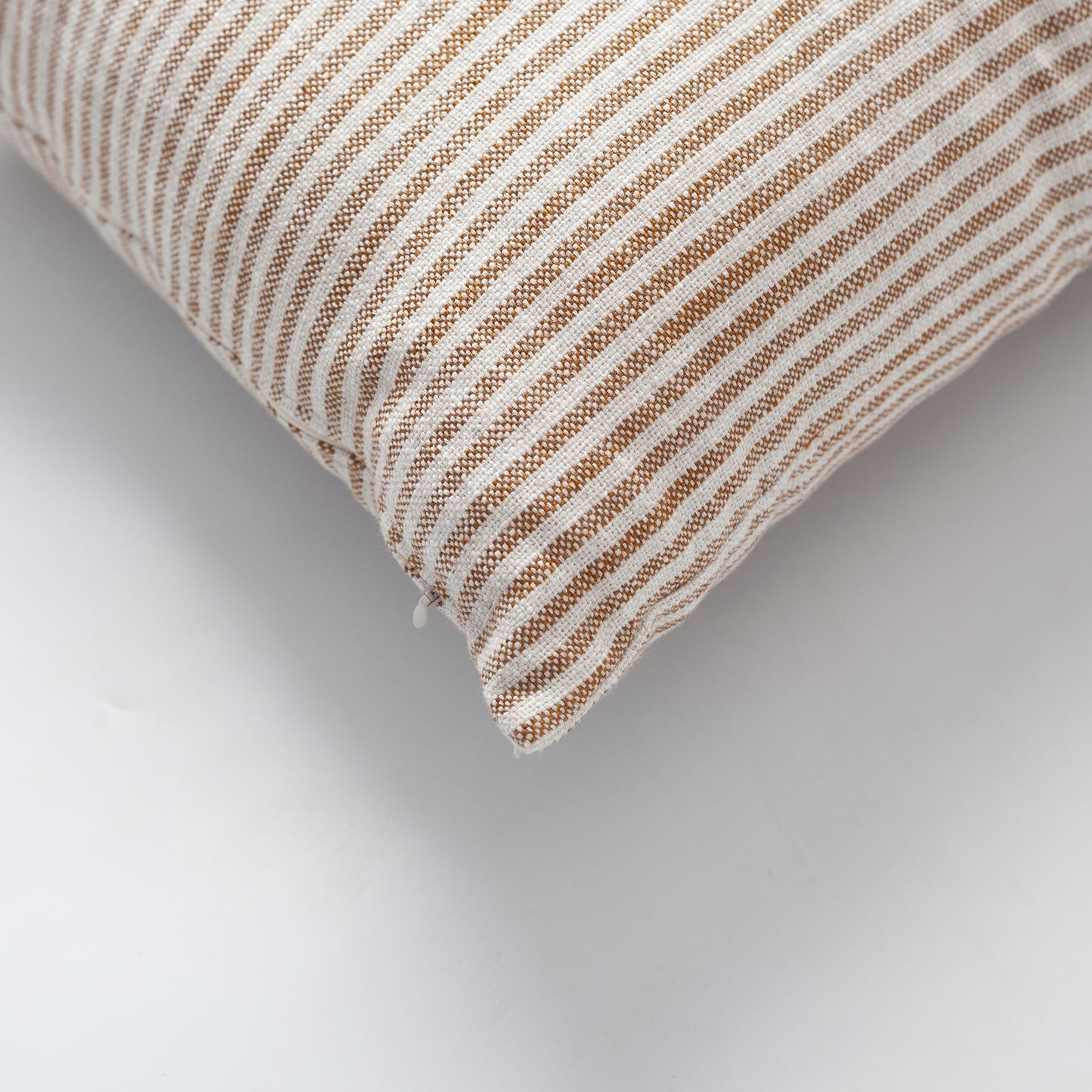 Zuma - Keten Çizgili %100 Naturel Kırlent 45x45 - Hardal