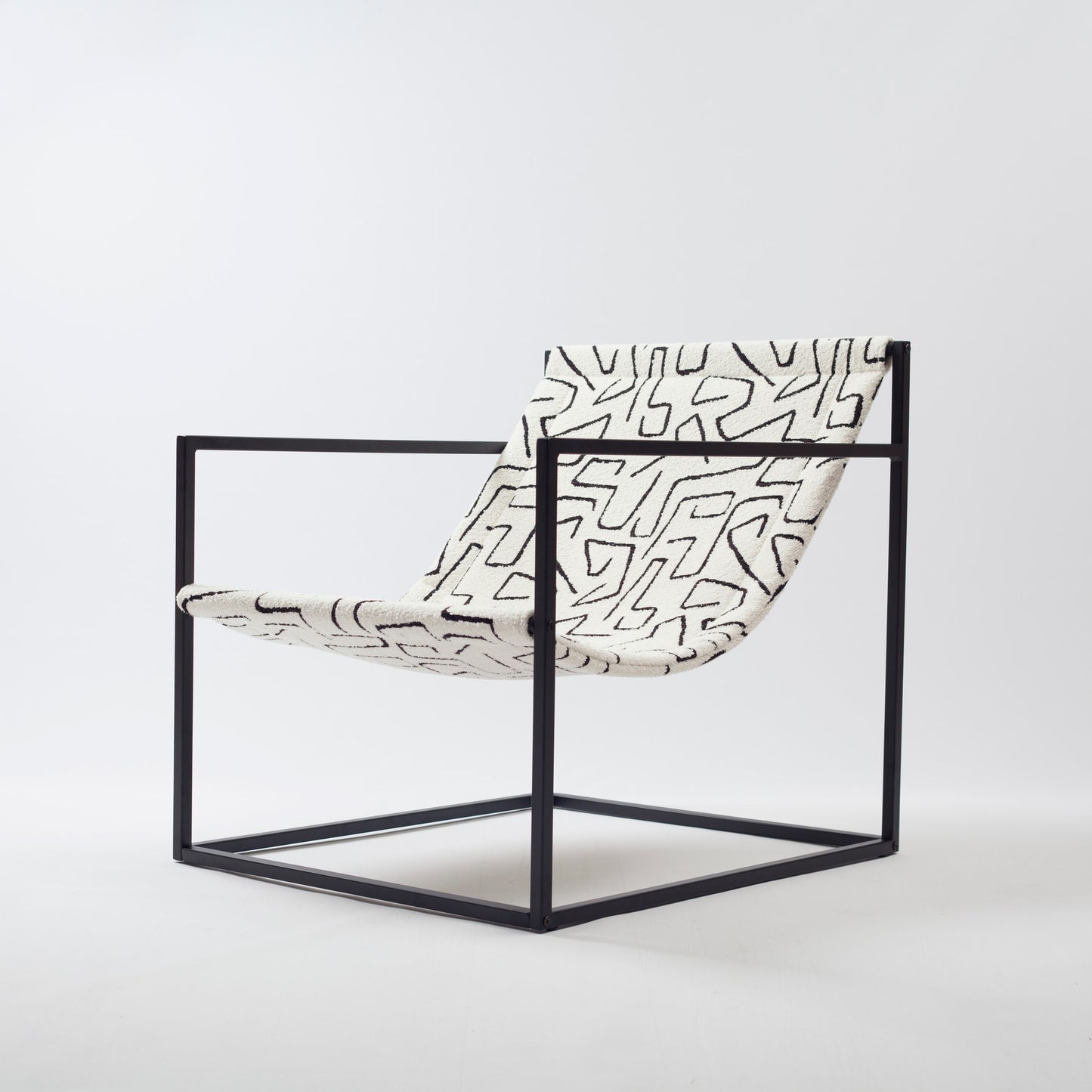 Bernie Chair Metal Koltuk - Beyaz & Siyah Desenli