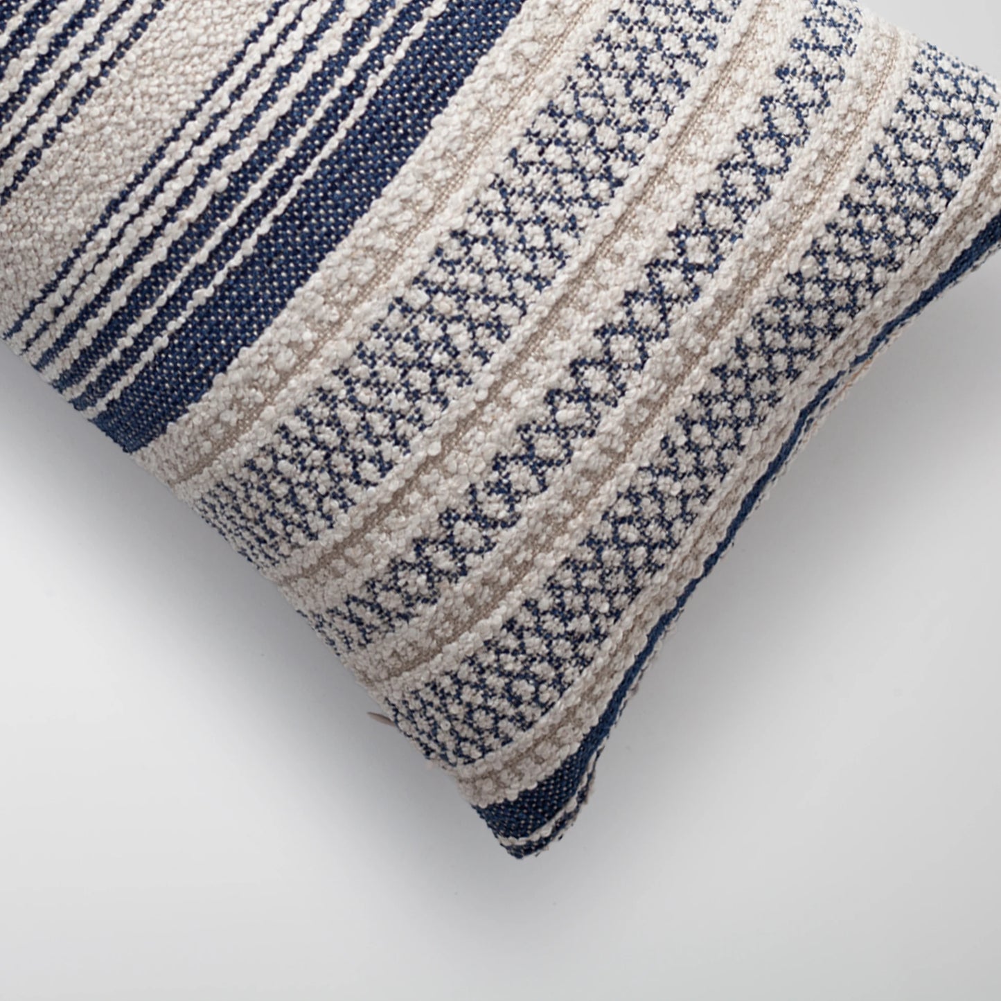 Gobi - Keten Çizgili Desenli Kırlent 30x50 - Lacivert