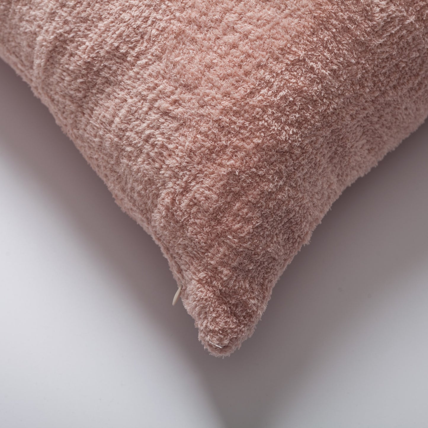 Cozy - Sheepskin Dokulu Tüylü Kırlent 50x50 - Pembe