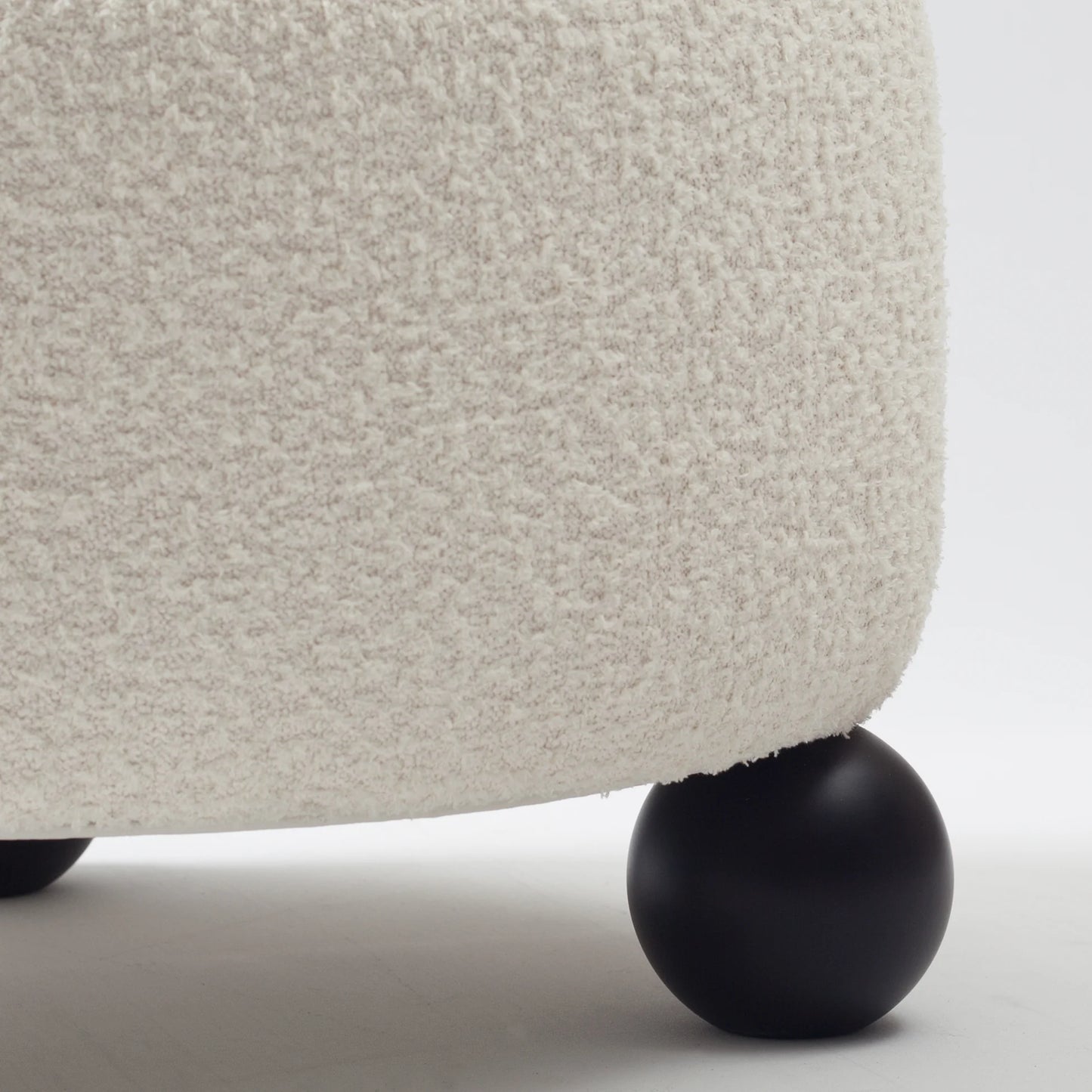 Pop - Puf - Ahşap Ayaklı Yuvarlak Puf - Beyaz