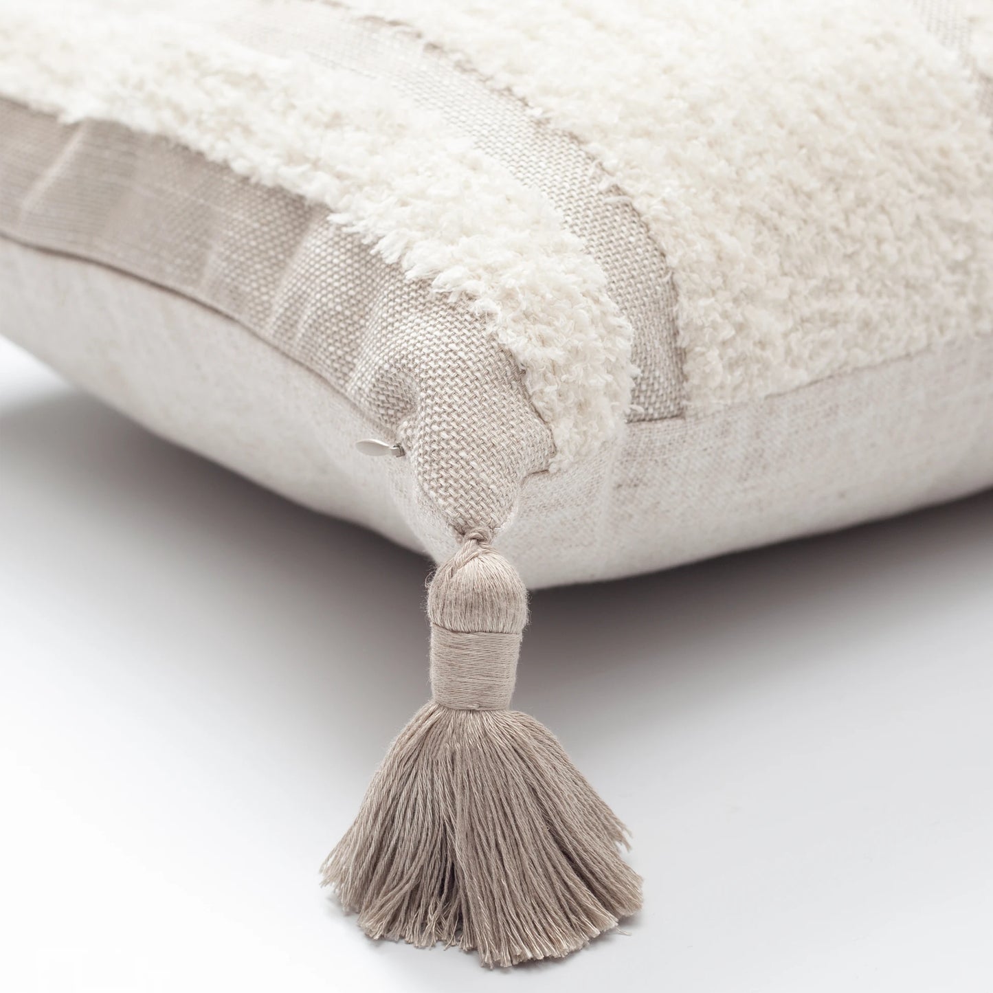 Quba - Etnik Desenli 50x50 Kırlent Keten