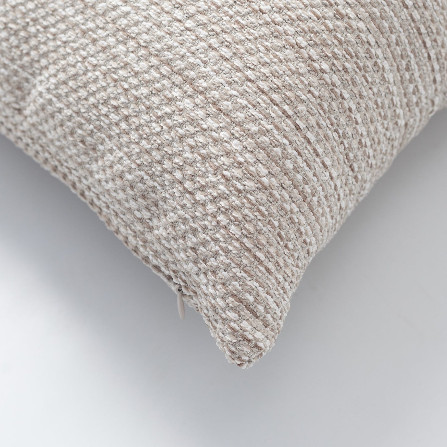Kraft - Dokulu Natural Hareketli Desenli Kırlent 45x45 Beyaz
