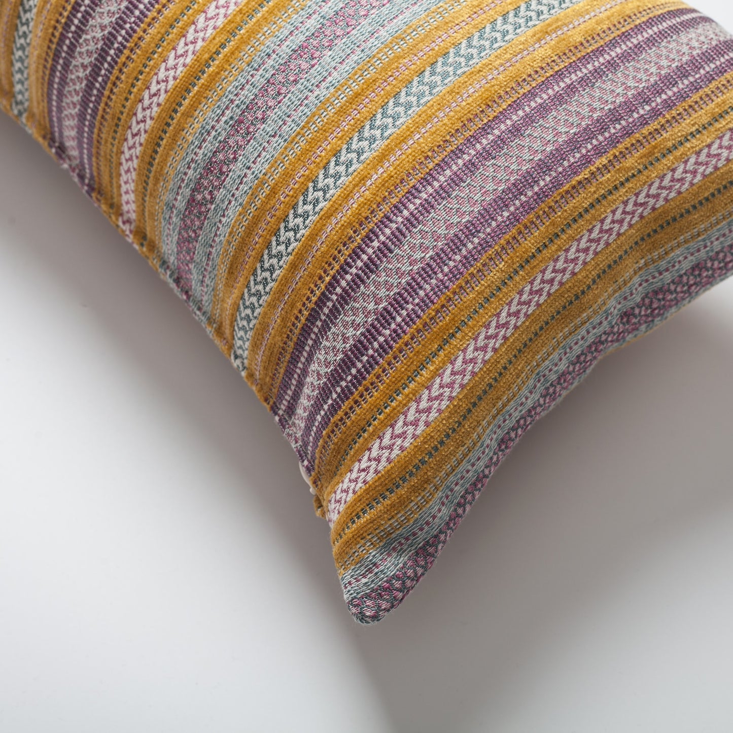 Boho - Çizgili Etnik Motif Desenli Kırlent 30x50 - Sarı