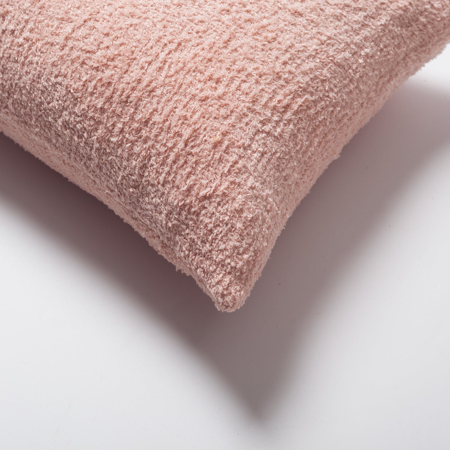 Cozy - Sheepskin Dokulu Tüylü Kırlent 35x70 - Pembe