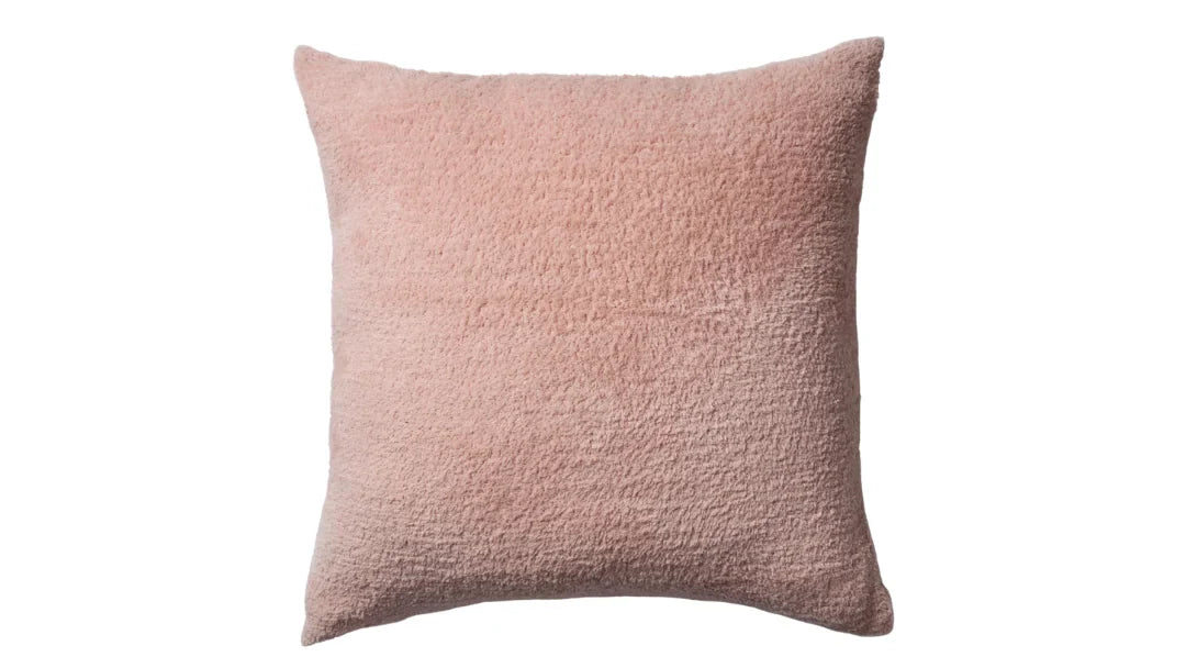 Pembe Kırlentlerle Yumuşak ve Romantik Bir Atmosfer Yaratın