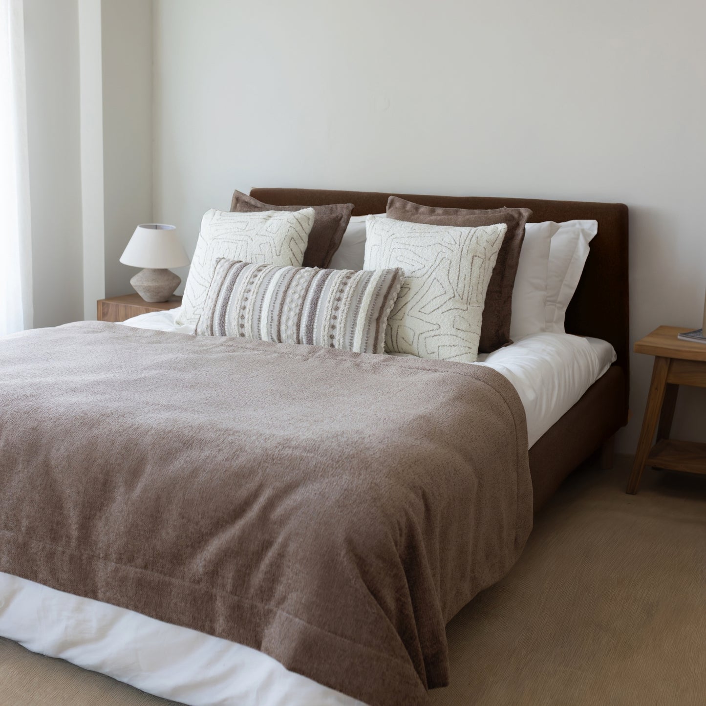Borla & Amorf - 5'li Kırlent ve Geniş Yatak Runner Set - Sütlü Kahve