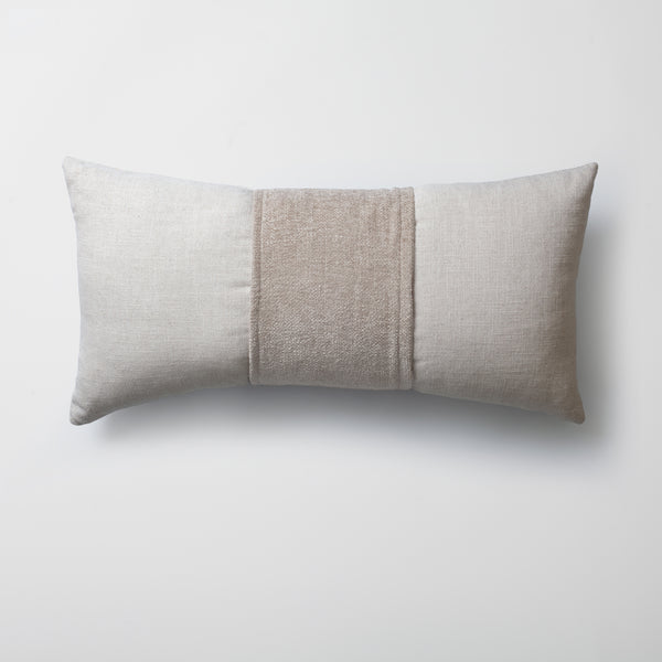 Açık bej kumaş kemerli dokuma kırlent kılıfı 35x70 cm