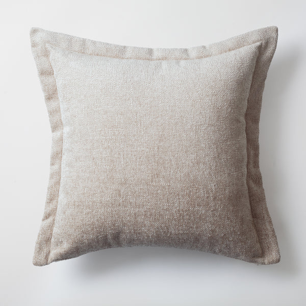 Açık bej kulaklı düz renk dokuma kırlent kılıfı 50x50 cm