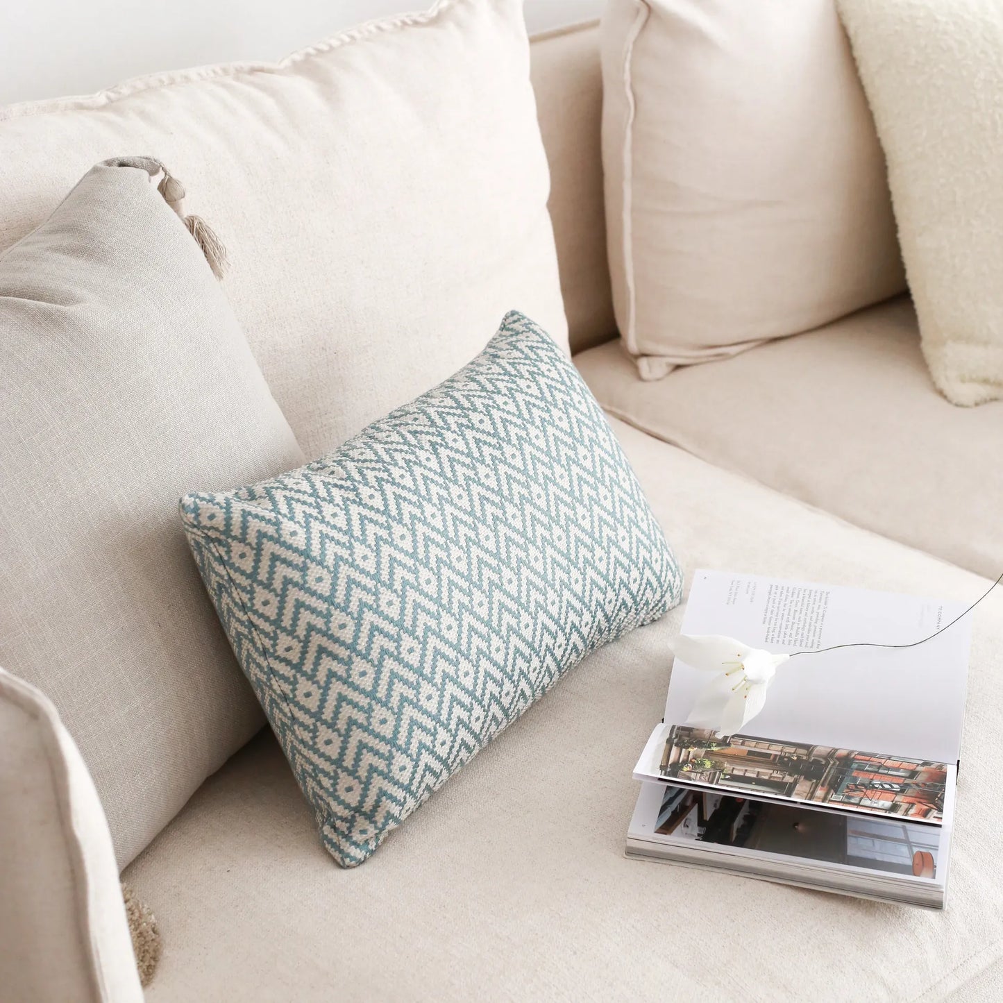 Gusto - Keten Modern Küçük Desenli Kırlent 30x50 - Mavi