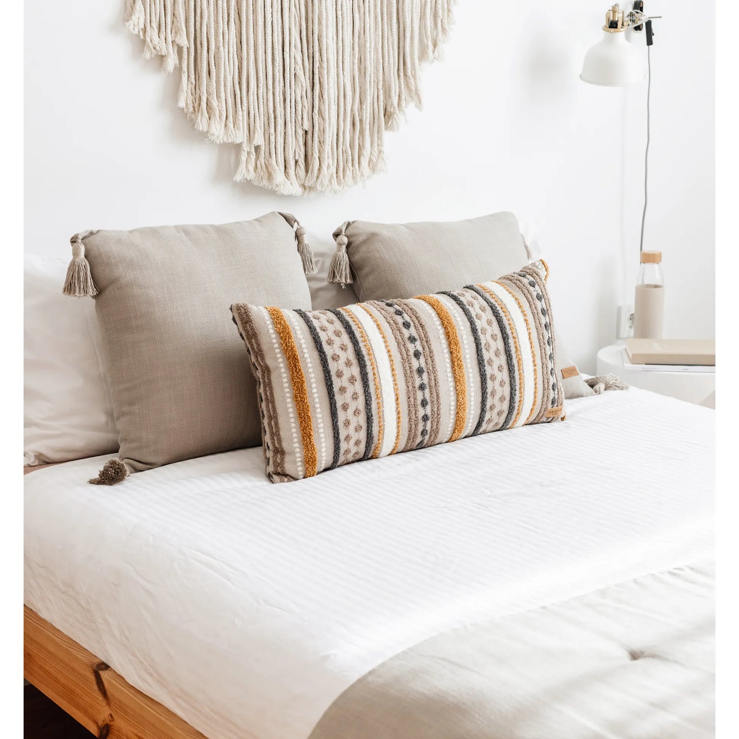Loom Keten Püsküllü Yatak Runner + 3 Yastıklı Set Nomad