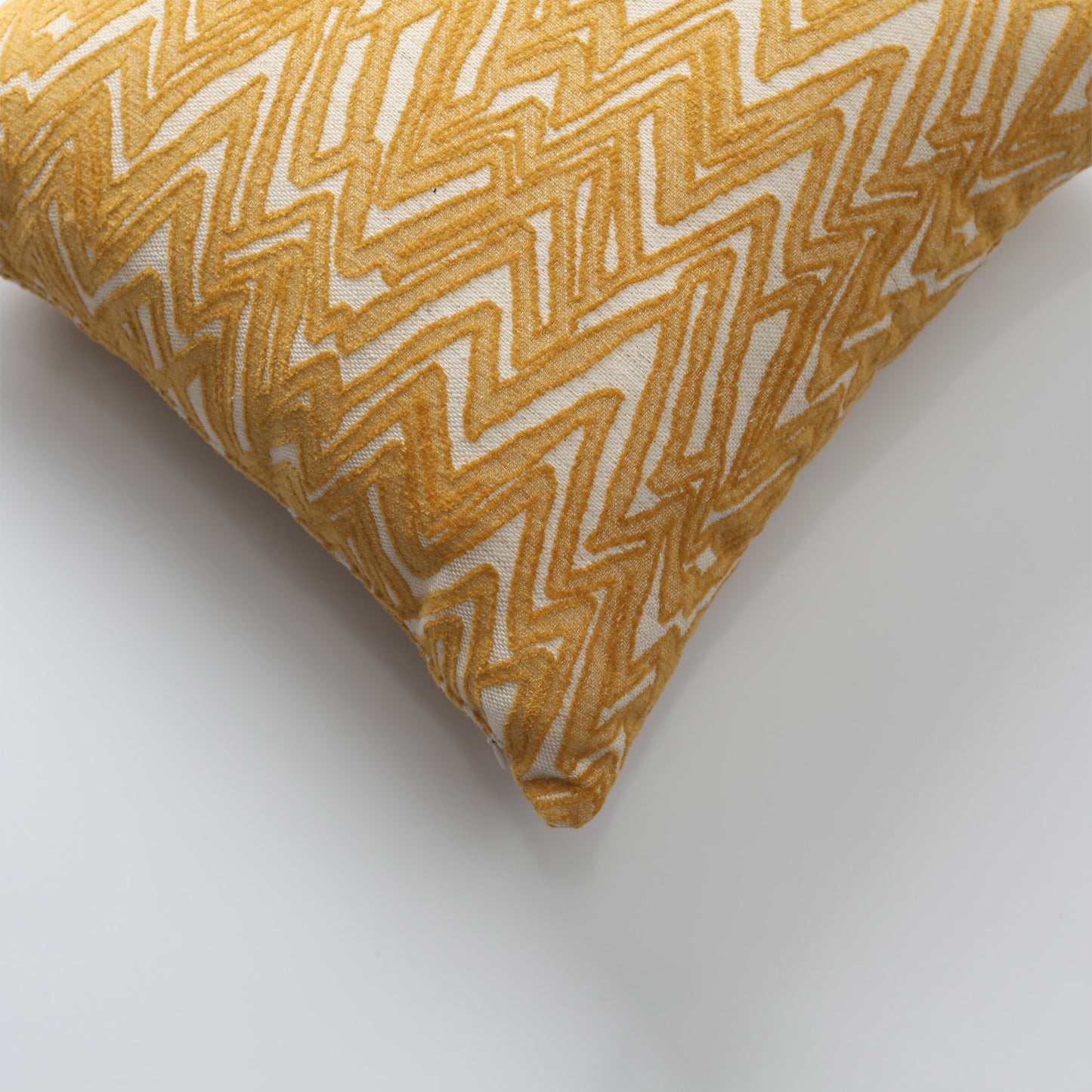 Lucca - Zigzag Desenli Kare Kırlent 45x45 - Sarı