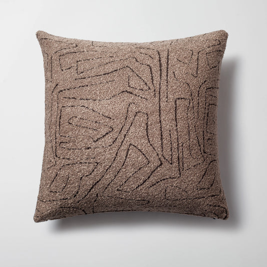 Kahverengi soyut desenli kırlent kılıfı 50x50 cm
