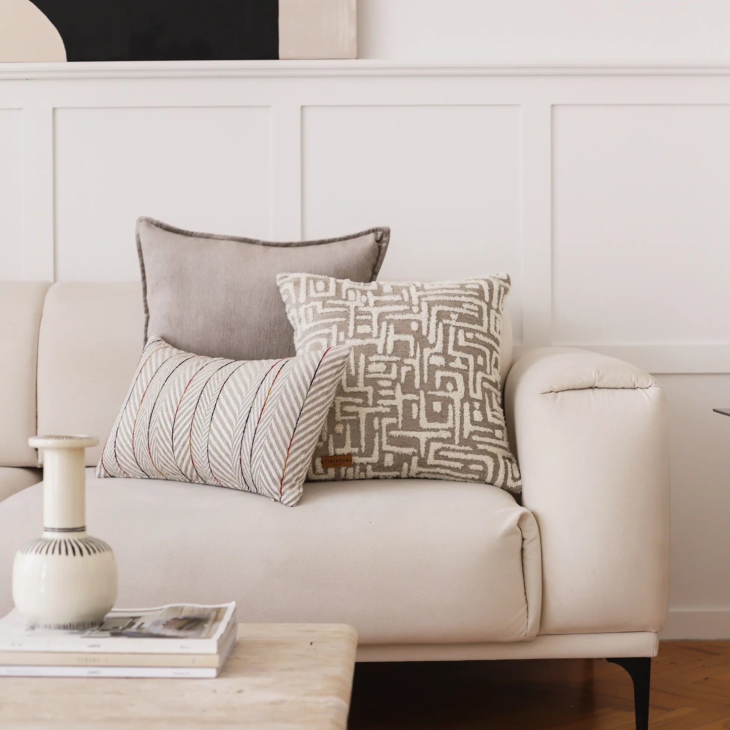 Gilda - Labirent Desenli Kırlent 45x45 - Bej