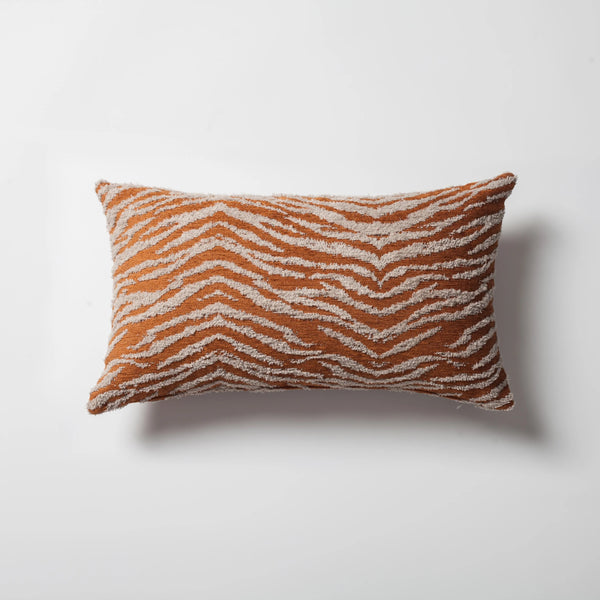 Turuncu geometrik zebra desenli kırlent kılıfı 30x50 cm
