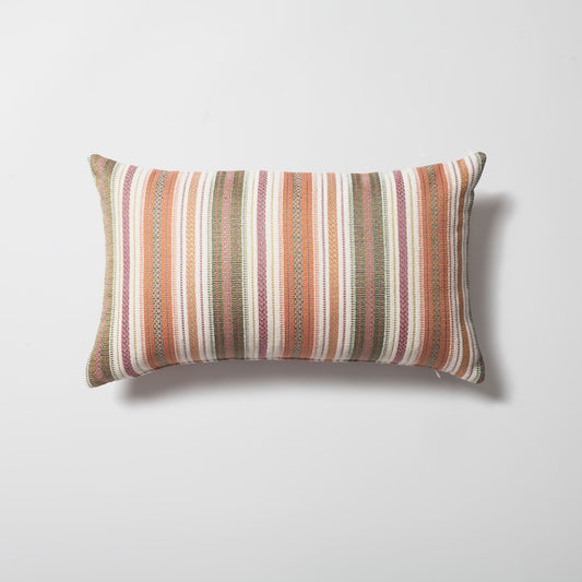 Turuncu çizgili etnik motif desenli kırlent kılıfı 30x50 cm