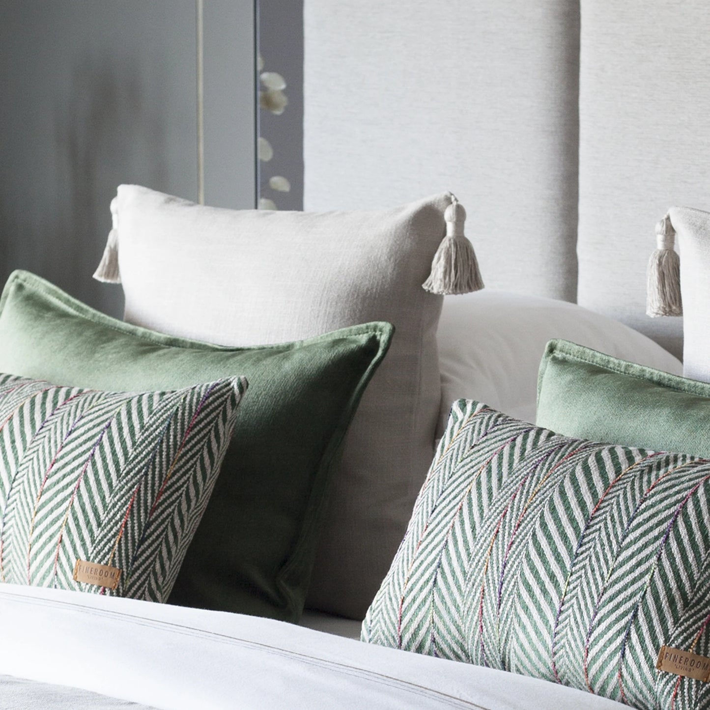 Loom Keten Püsküllü Yatak Runner + 6 Yastıklı Set Eliza Sense - Yeşil
