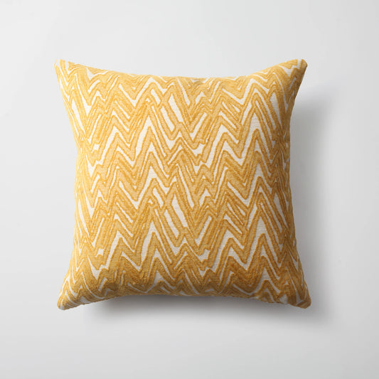 Sarı zigzag desenli kare kırlent kılıfı 45x45 cm