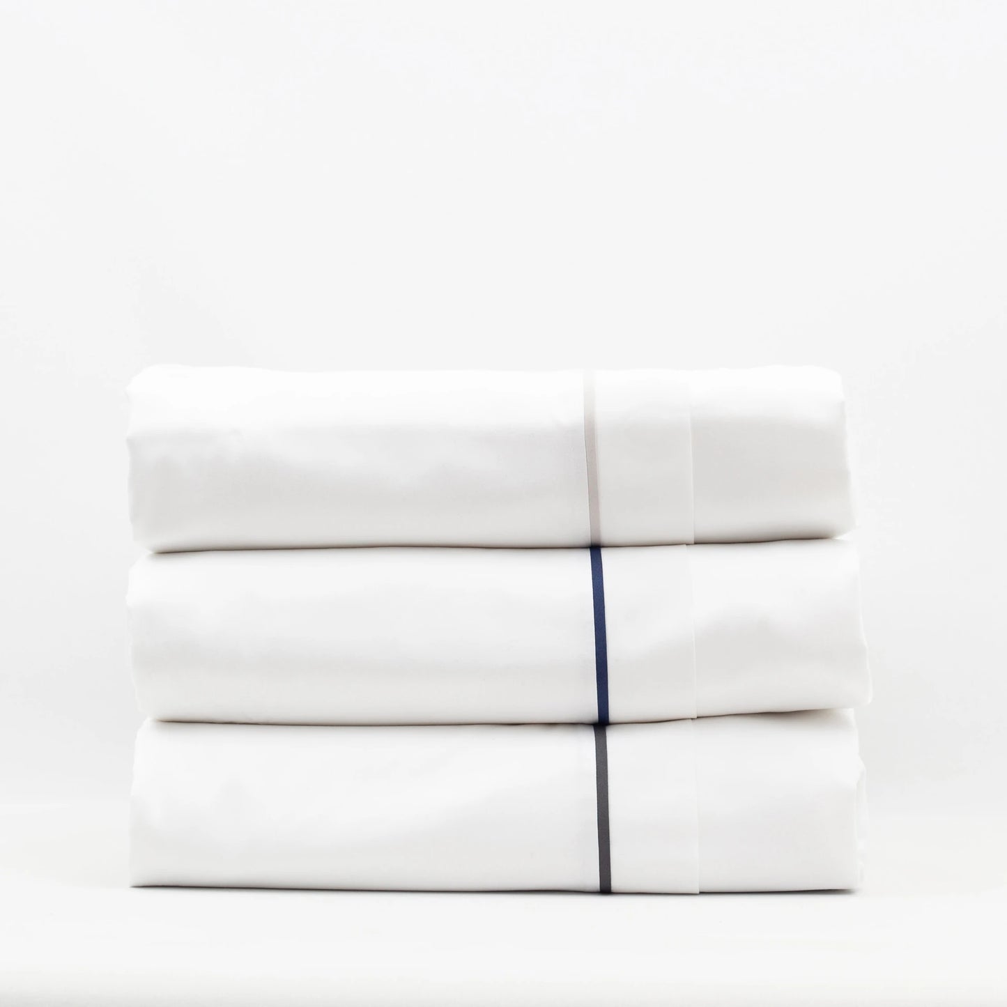 Lusso %100 Pamuk Çift Kişilik Lacivert Biyeli Beyaz Nevresim Takımı